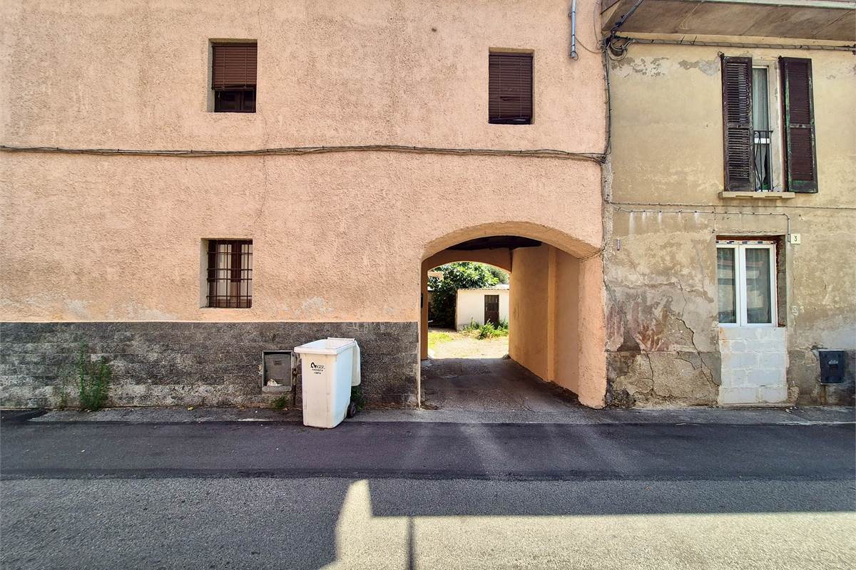 Fagnano Olona ottimo investimento! Bilocale in corte con cantina