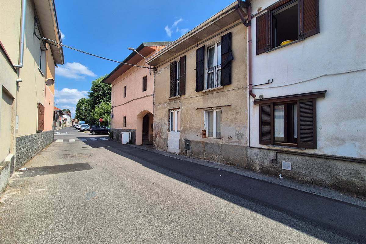 Fagnano Olona ottimo investimento! Bilocale in corte con cantina