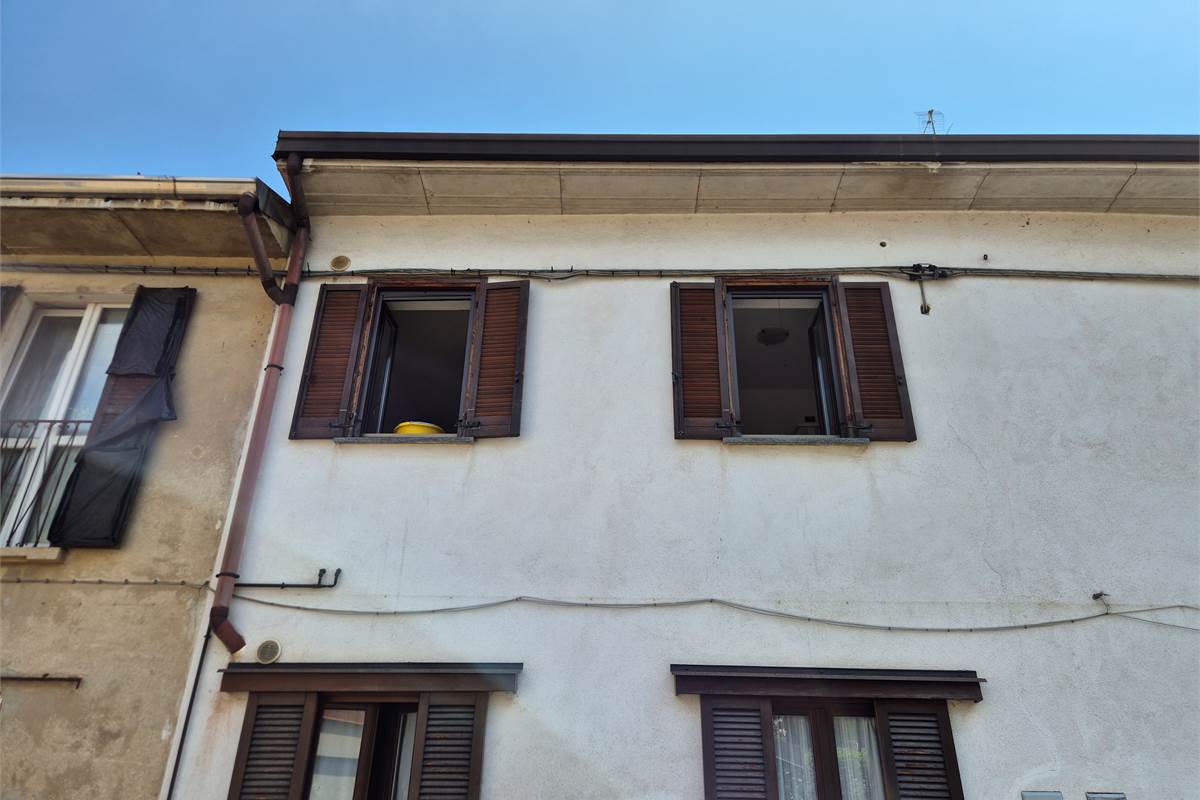 Fagnano Olona ottimo investimento! Bilocale in corte con cantina
