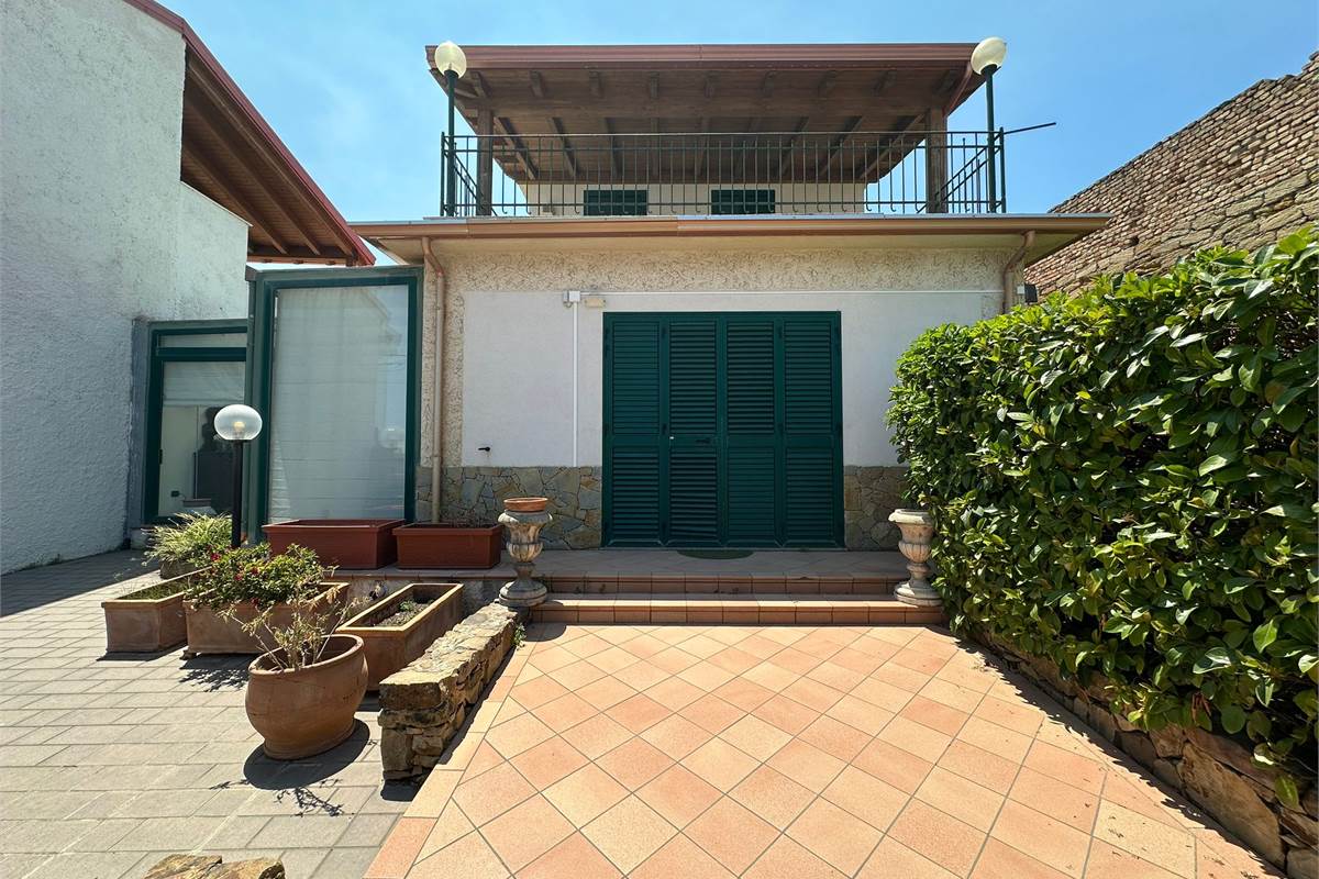 Villa indipendente con piscina 