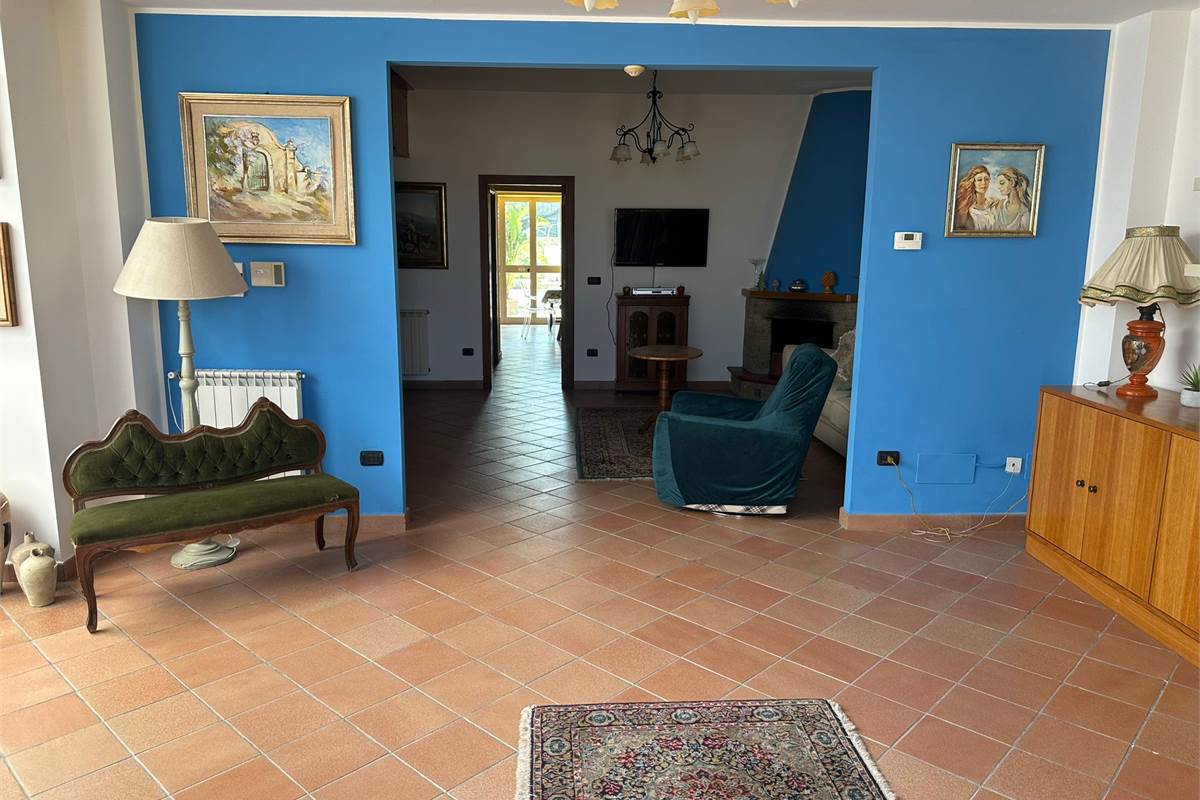 Villa indipendente con piscina 