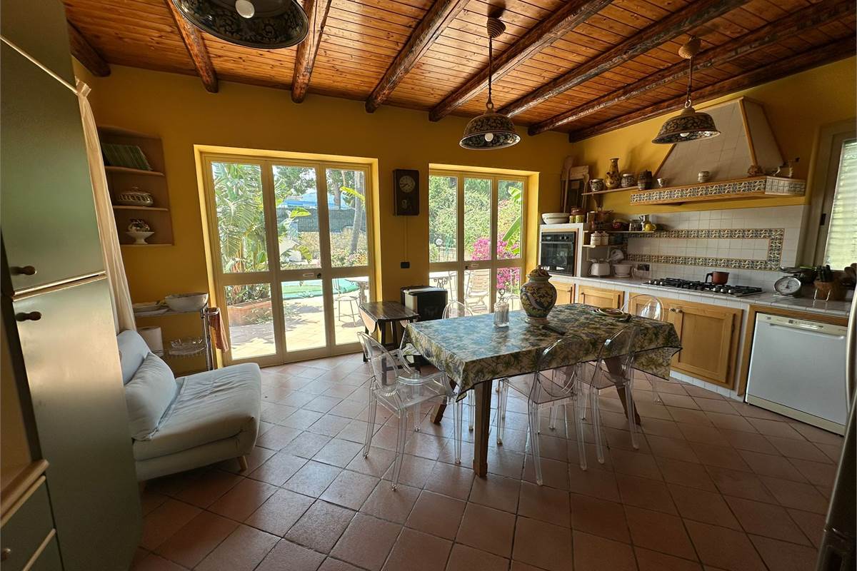 Villa indipendente con piscina 