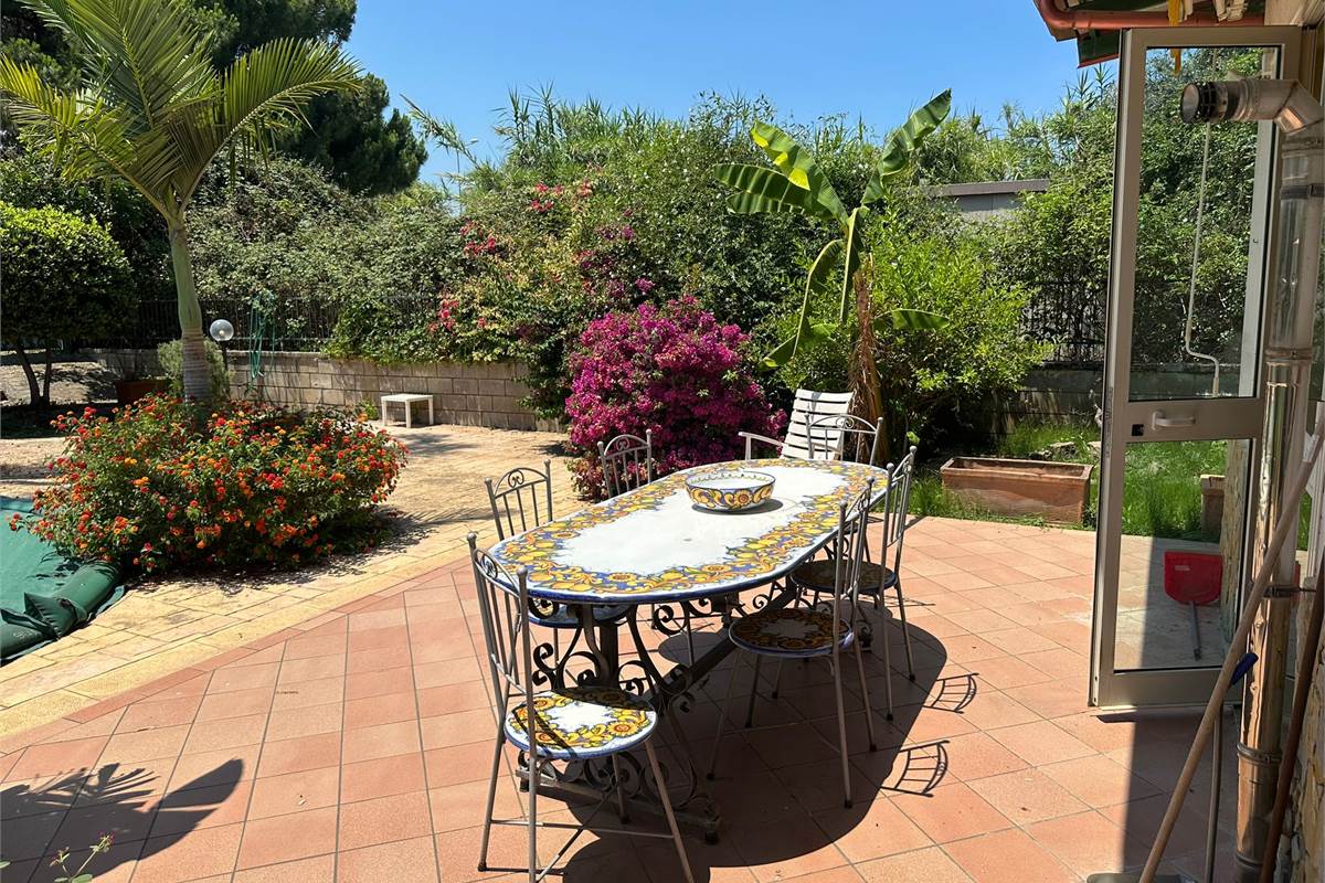 Villa indipendente con piscina 