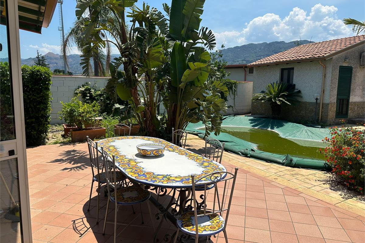 Villa indipendente con piscina 