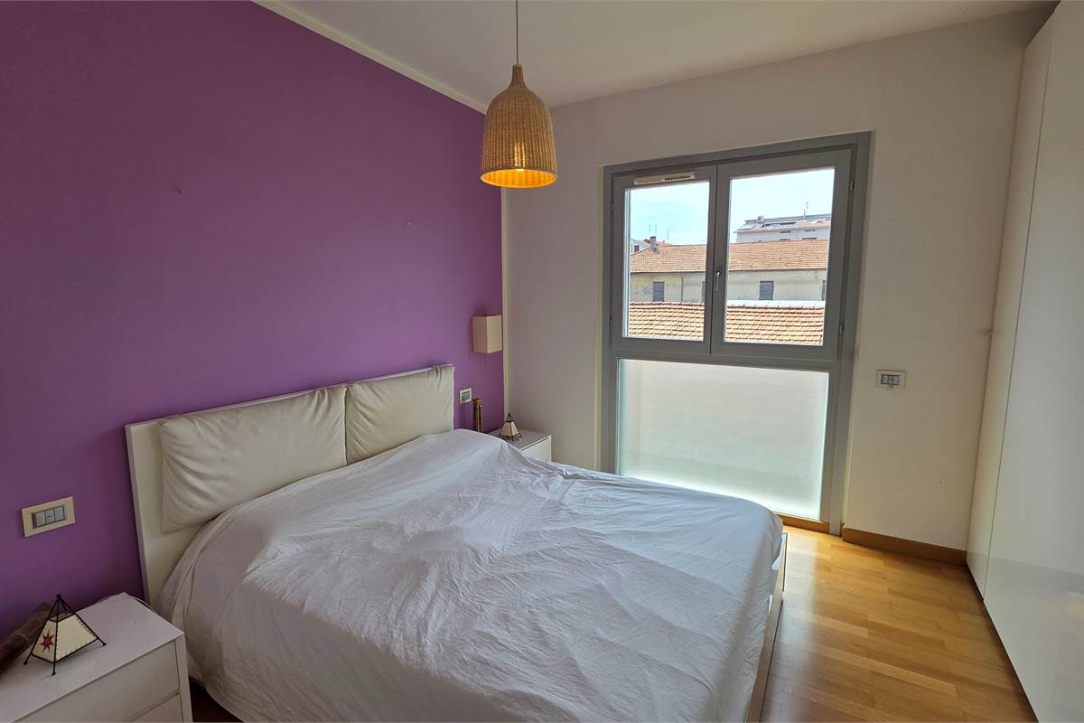 Ampio Trilocale a Cantù con box e cantina 