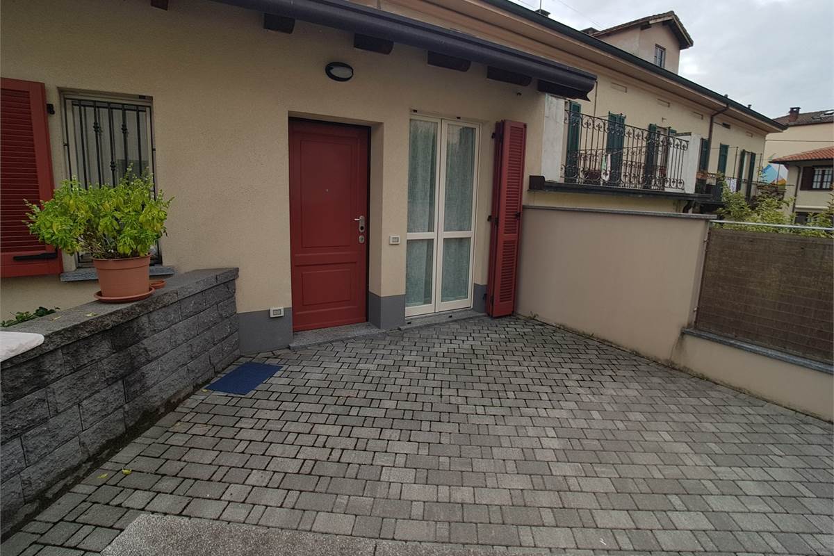 Recente Bilocale a Cadorago con TERRAZZO
