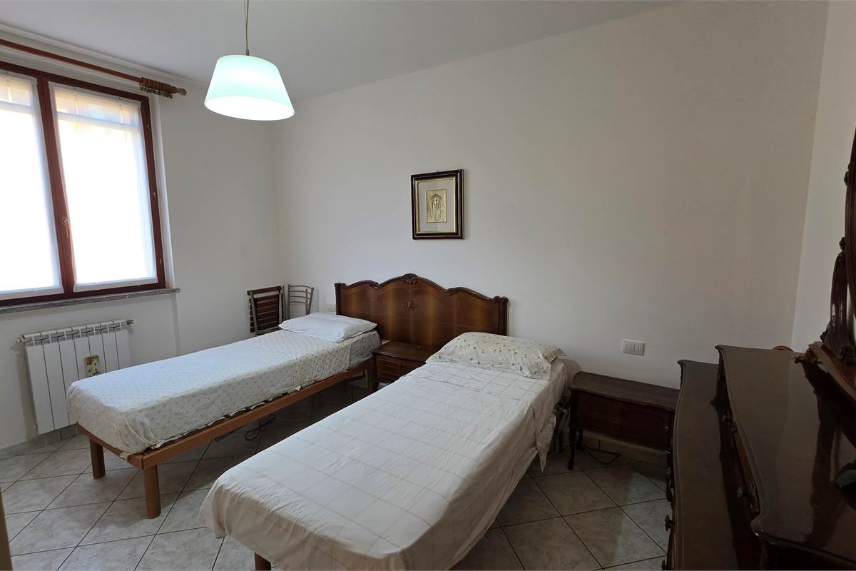 Bilocale con box triplo a Limido Comasco