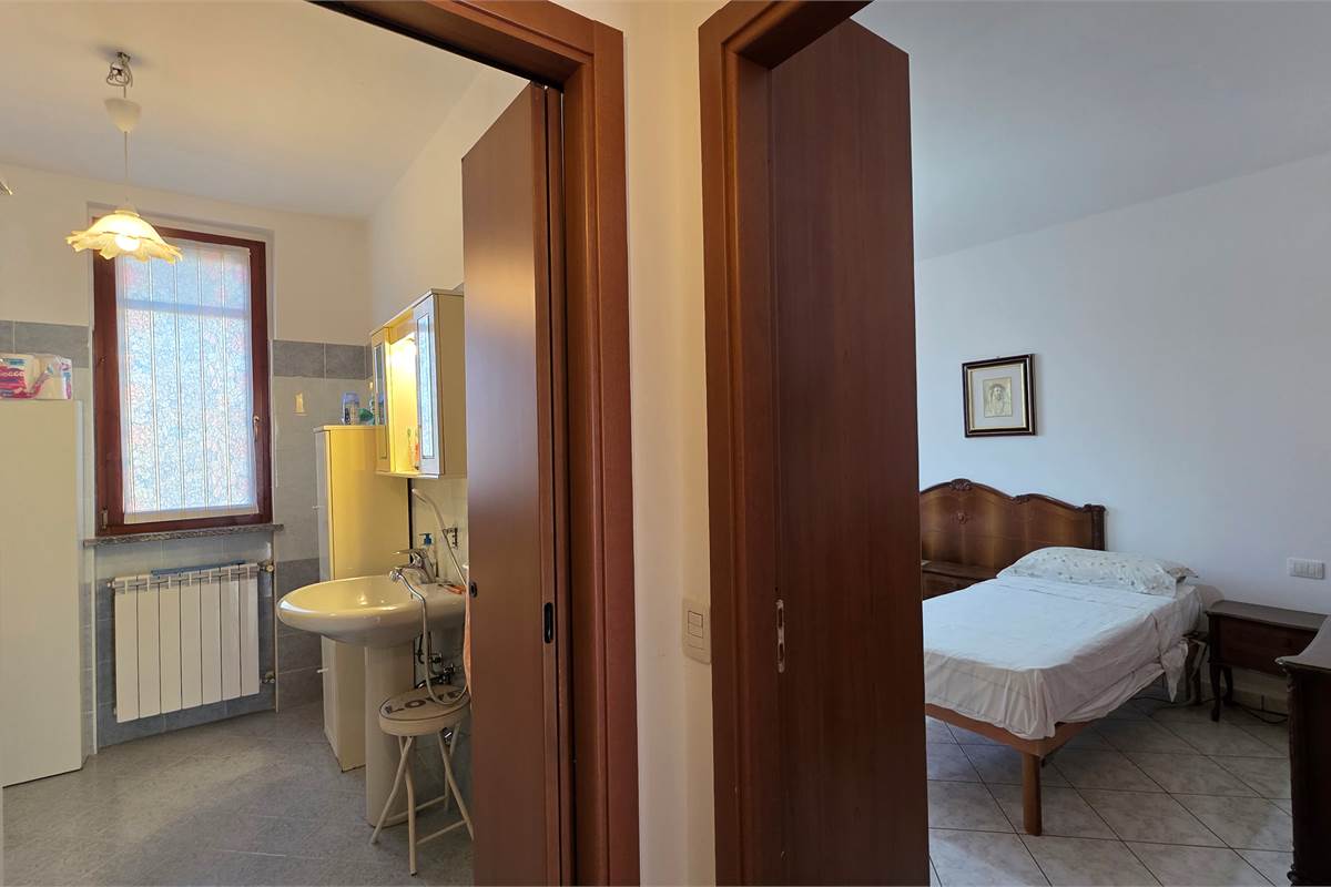 Bilocale con box triplo a Limido Comasco