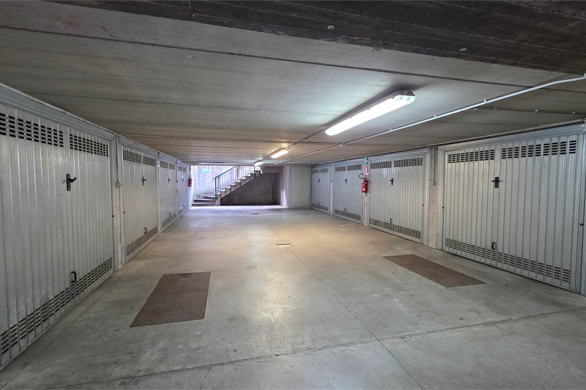 Bilocale con box triplo a Limido Comasco