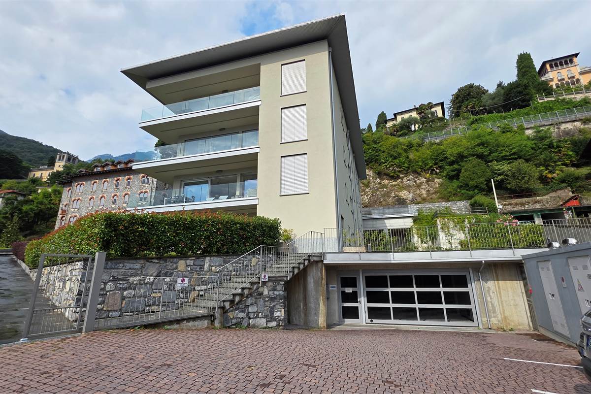 Ampio trilocale NUOVO con vista lago