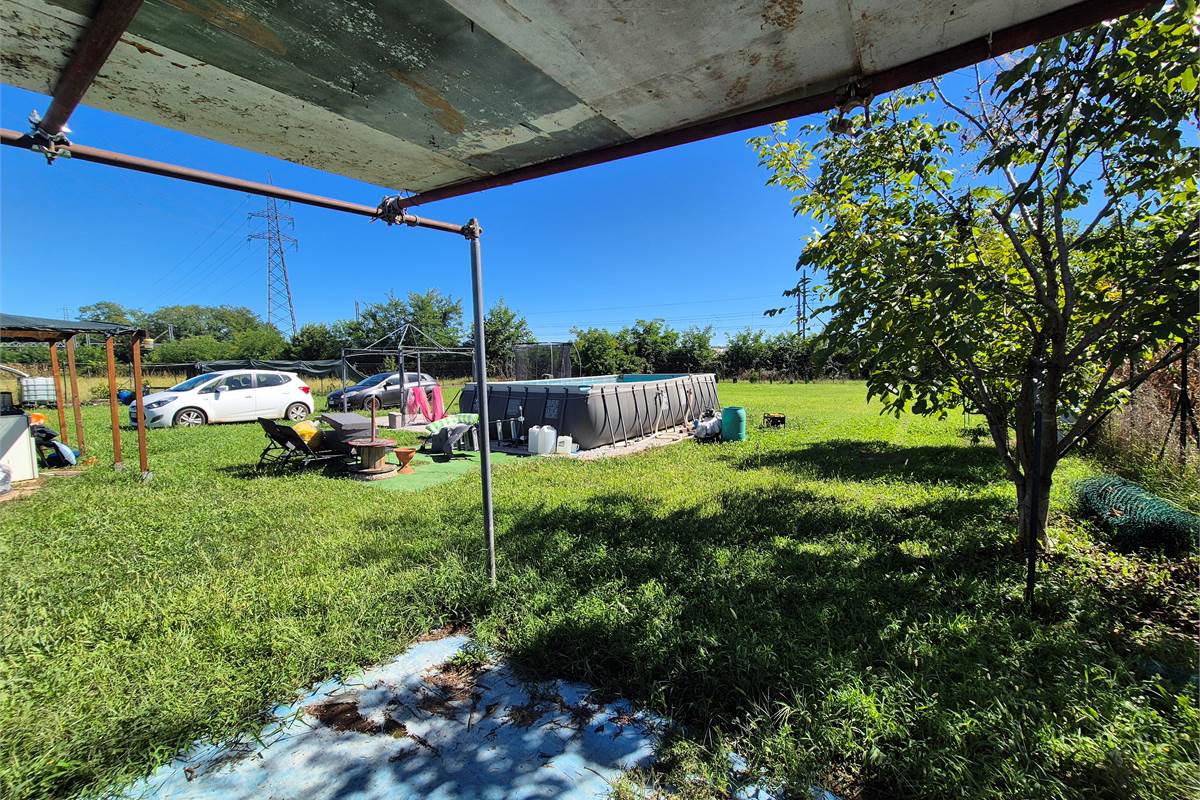 Terreno agricolo recintato a Ceriano Laghetto