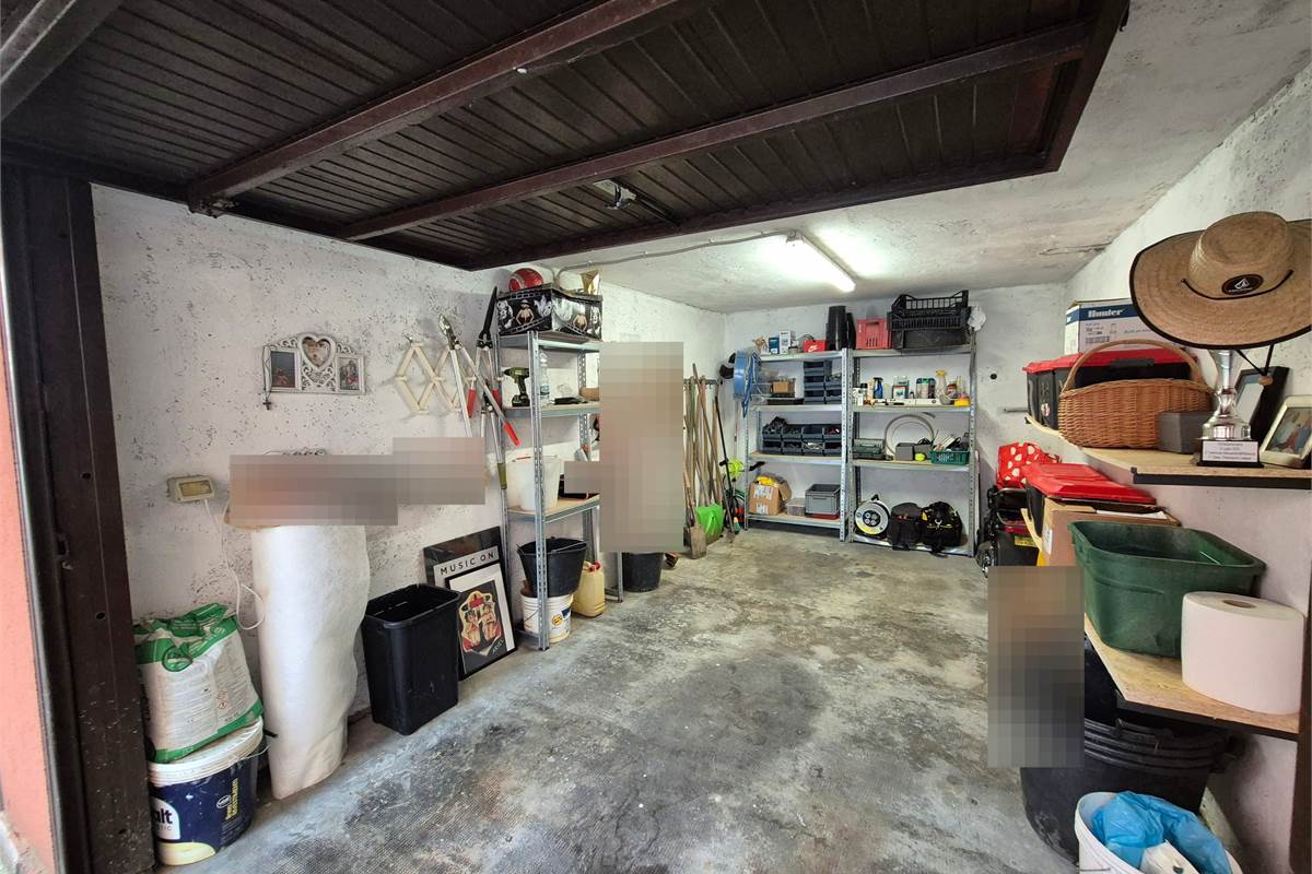 Autorimessa in vendita a Saronno