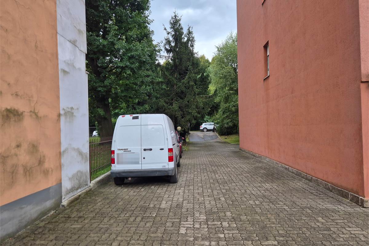 Autorimessa in vendita a Saronno