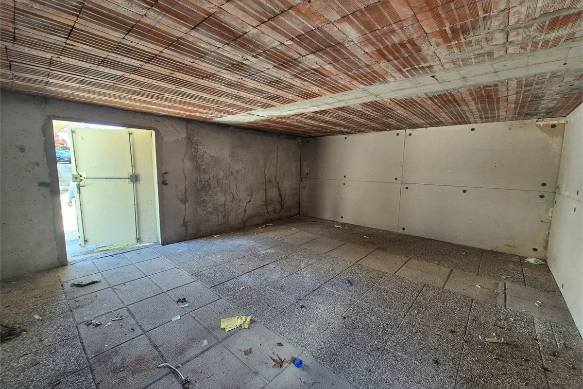 Casa indipendente con due appartamenti 