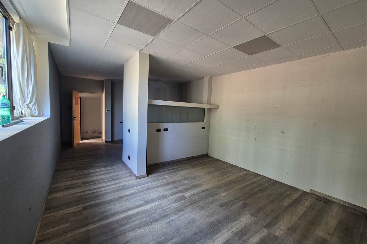 Casa indipendente con due appartamenti 