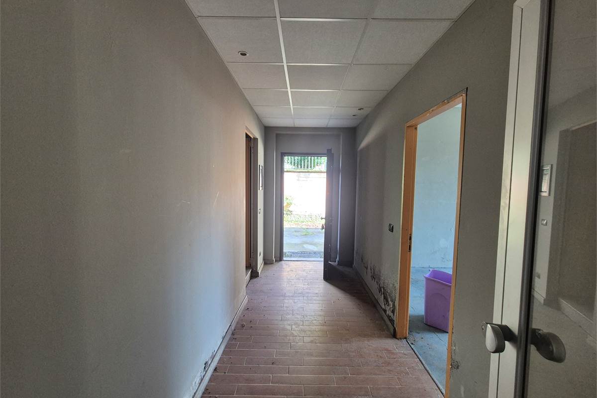 Casa indipendente con due appartamenti 