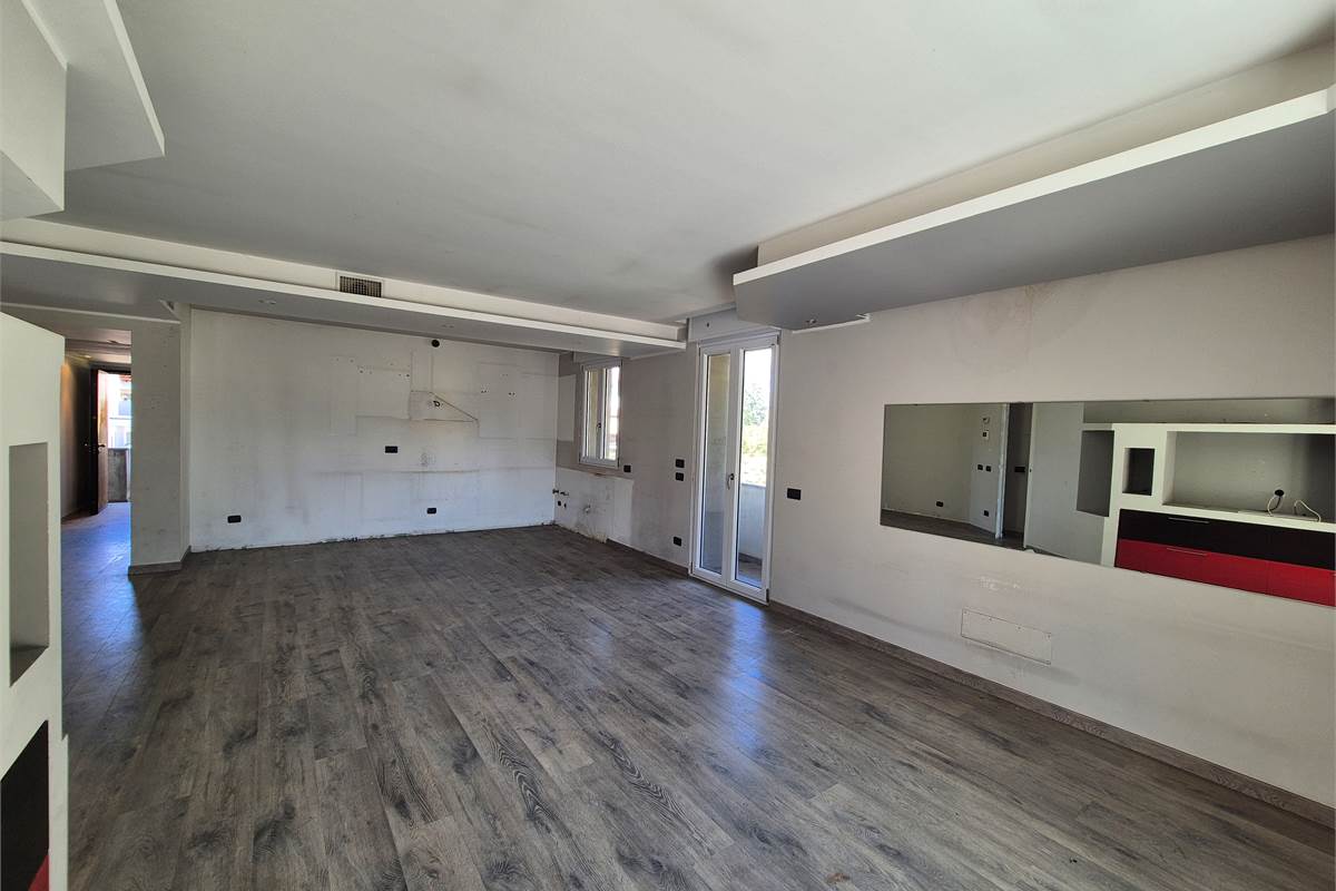 Casa indipendente con due appartamenti 