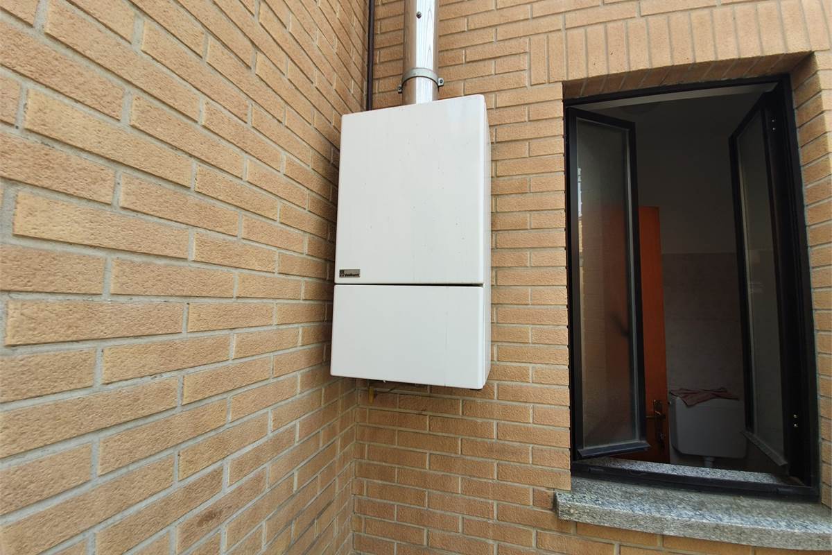 Locale open space a Vertemate con Minoprio