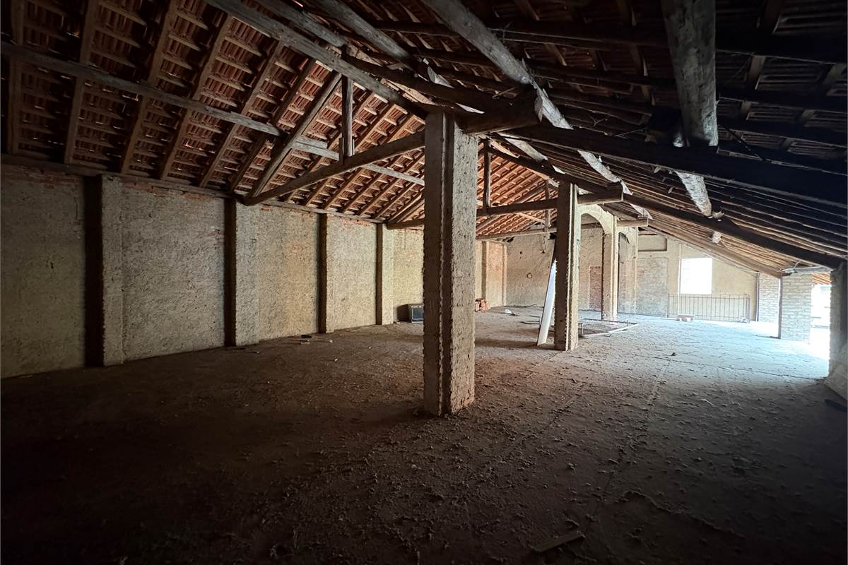 Ampio RUSTICO a Tradate 