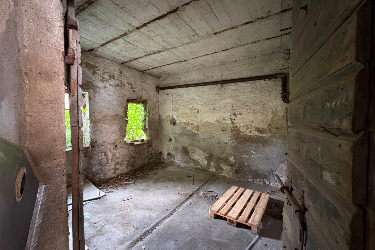 Ampio RUSTICO con bilocale a Tradate