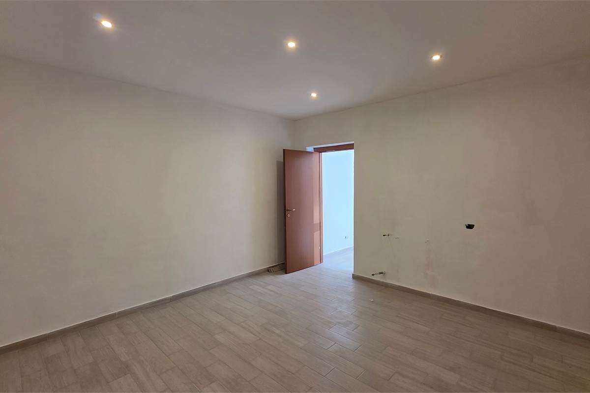 Ampio RUSTICO con bilocale a Tradate