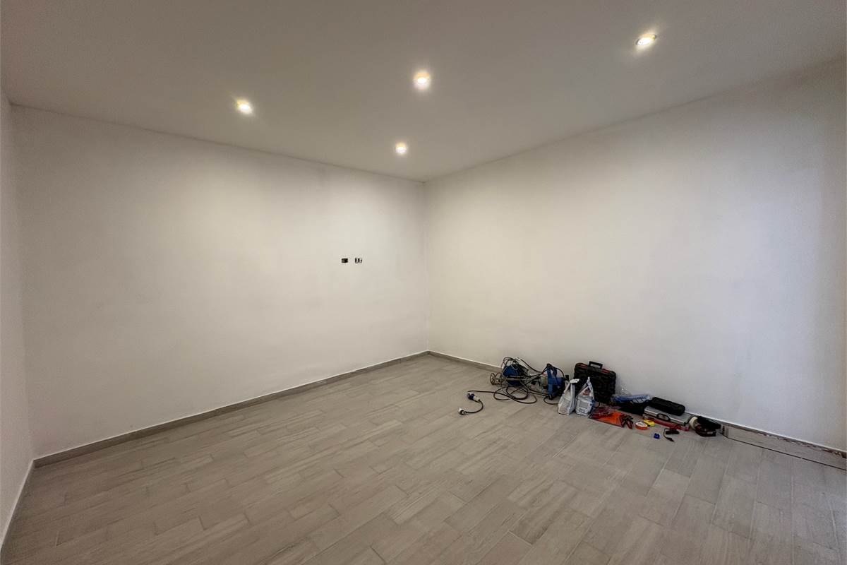 Ampio RUSTICO con bilocale a Tradate