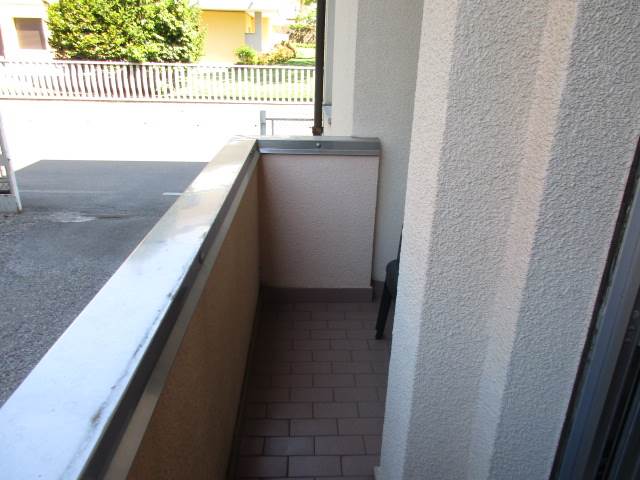 Bilocale con posto auto e garage a Cirimido 