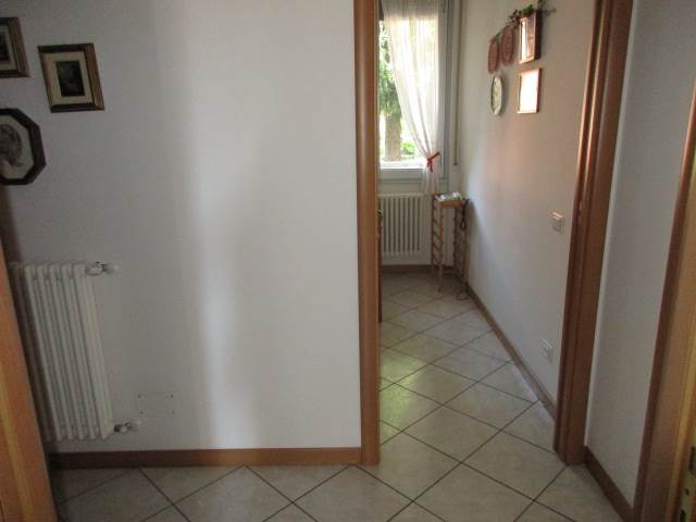 Bilocale con posto auto e garage a Cirimido 