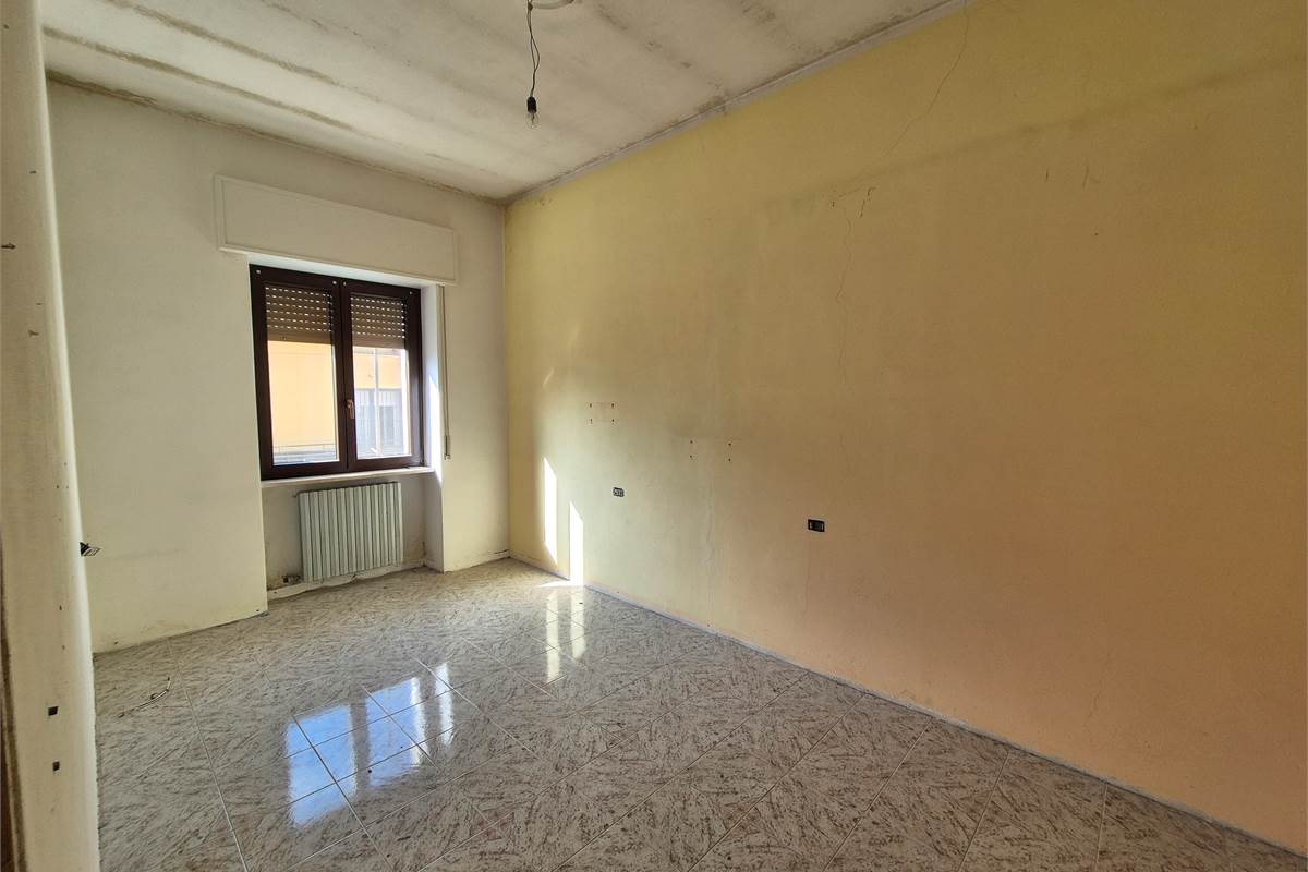 Porzione di casa in corte con autorimessa doppia e singola