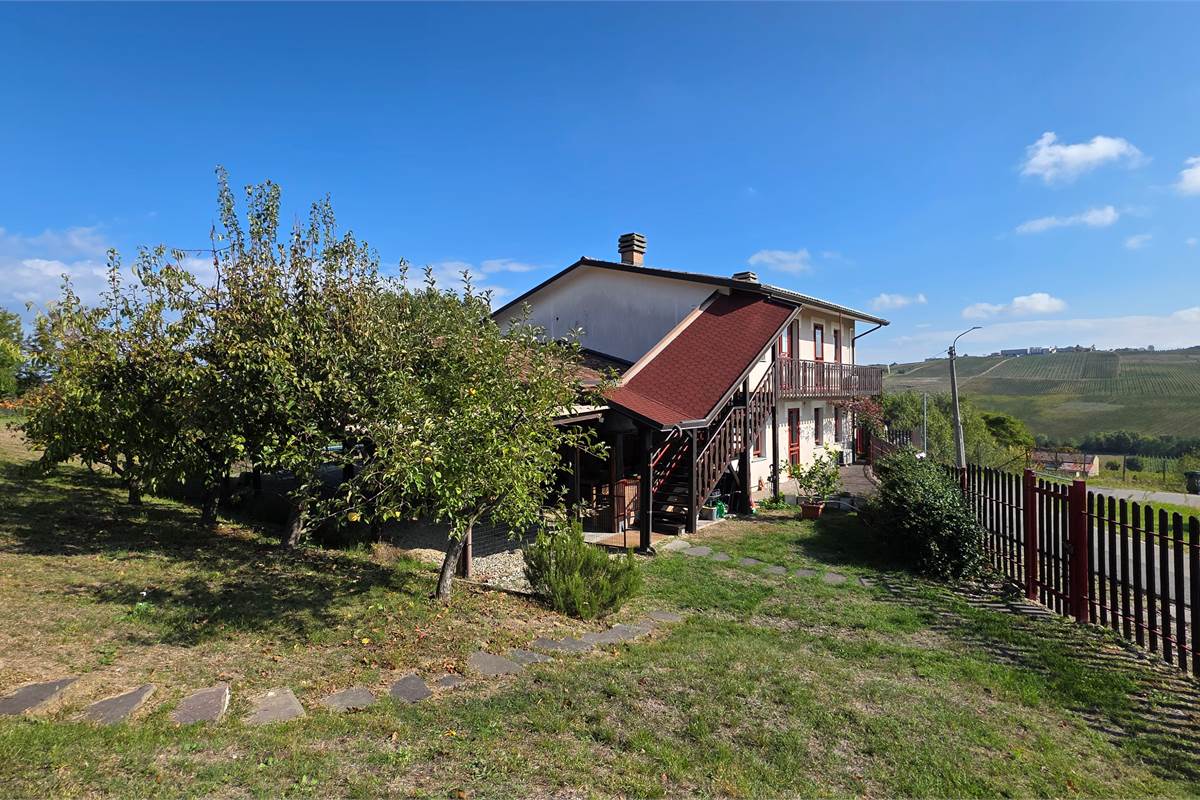 Villa singola a CASTANA 