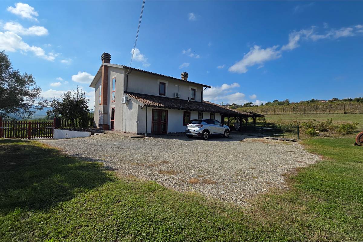 Villa singola a CASTANA 