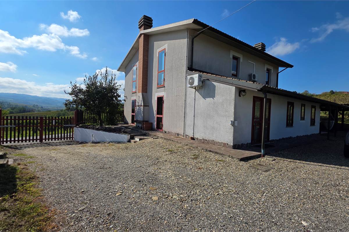 Villa singola a CASTANA 