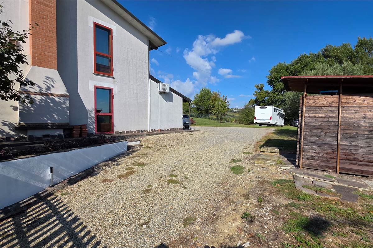 Villa singola a CASTANA 