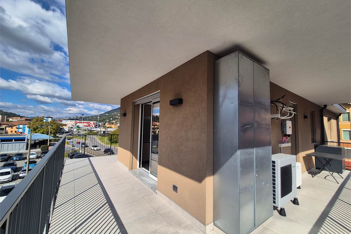 Signorile trilocale arredato di nuova costruzione