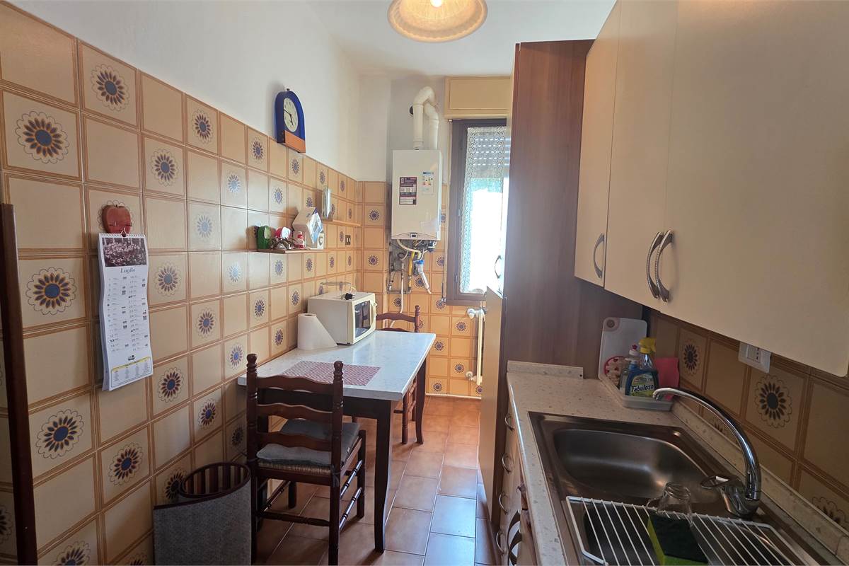 Porzione di Casa a Fenegrò con giardino