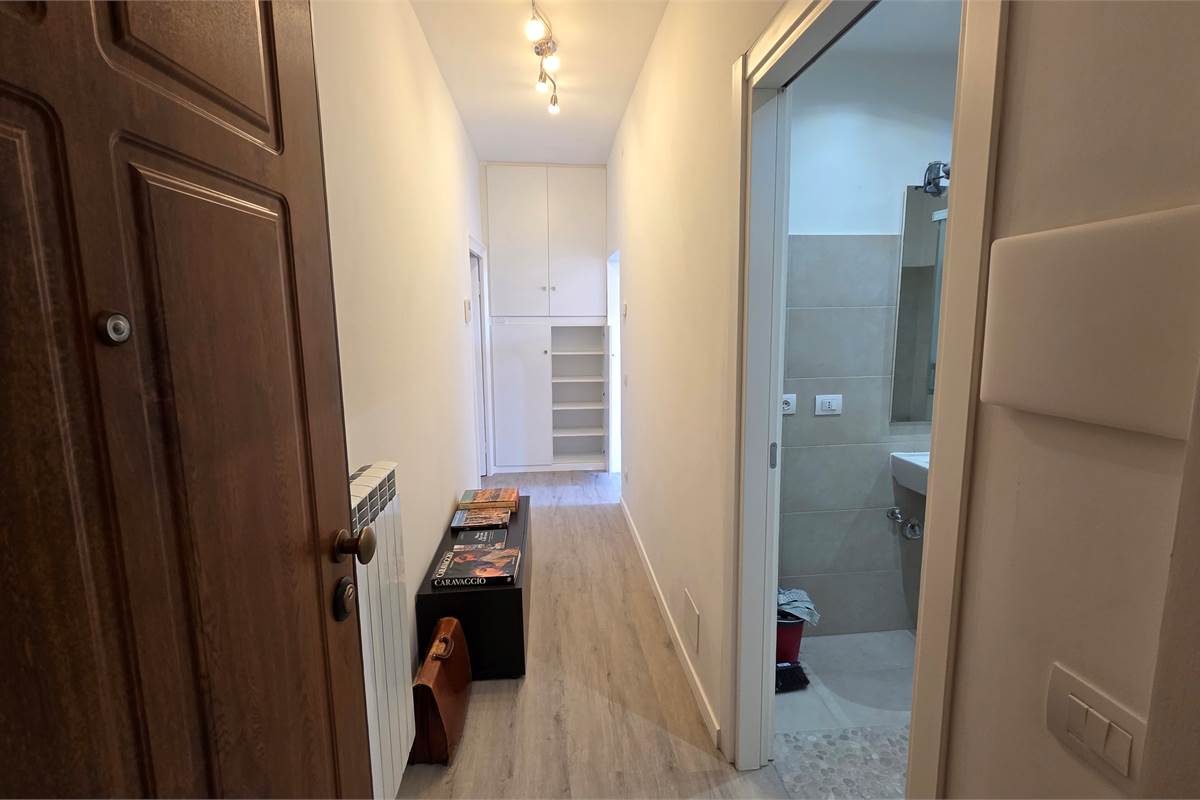 BILOCALE CON BOX E TERRAZZO NEL CUORE DI ROVELLASCA