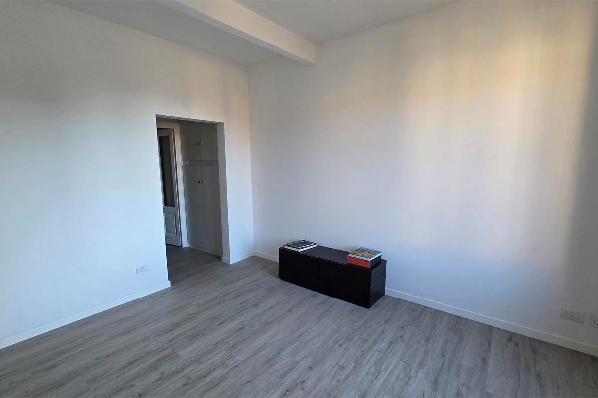 BILOCALE CON BOX E TERRAZZO NEL CUORE DI ROVELLASCA