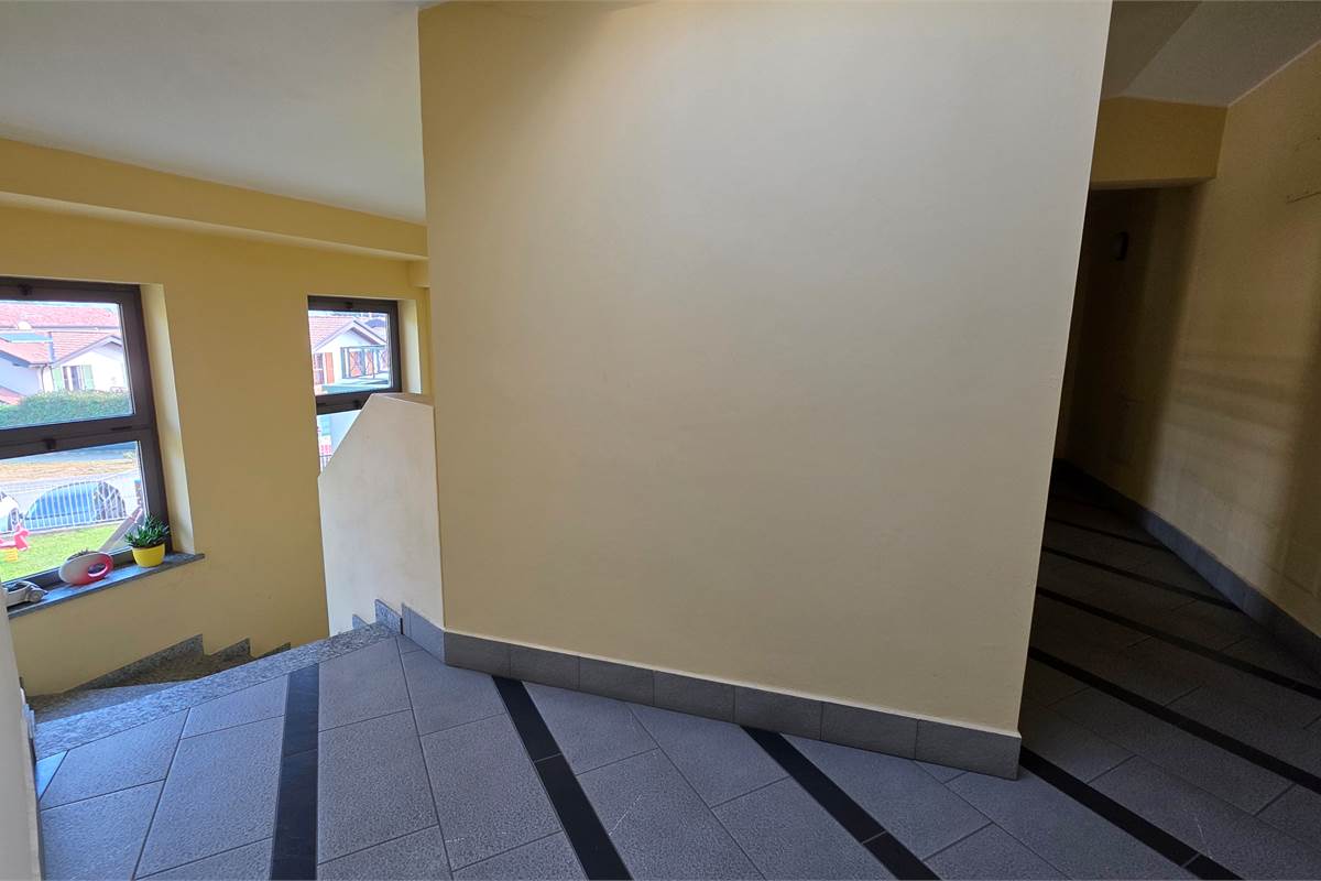 Bilocale con box singolo a Lomazzo