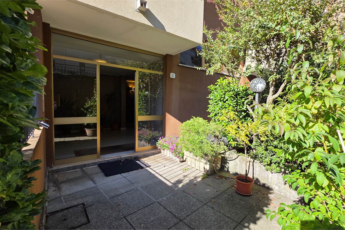 Bilocale in affitto a Como Ponte Chiasso