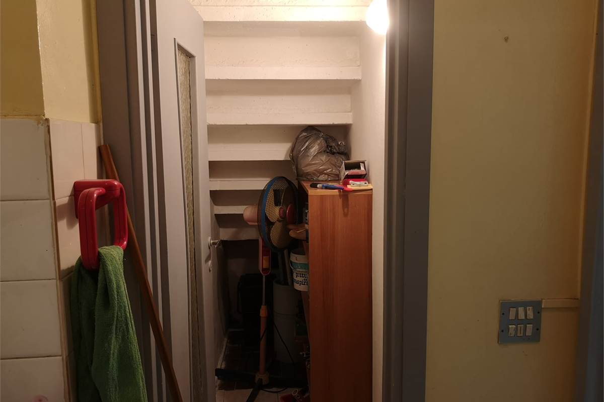 Locale commerciale in vendita a Rovellasca