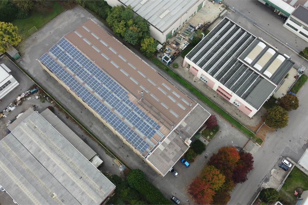 Capannone in AFFITTO a Locate Varesino