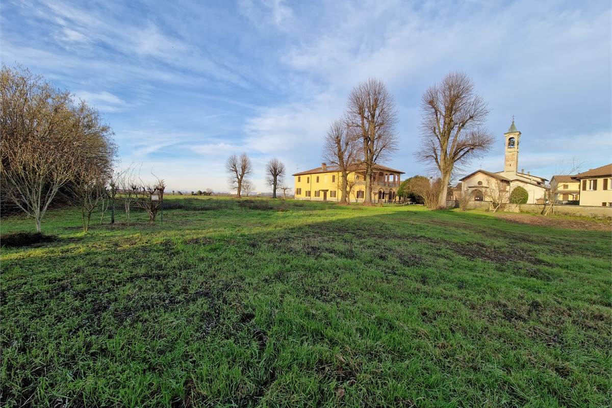 VENDESI VILLA QUATTROCENTESCA