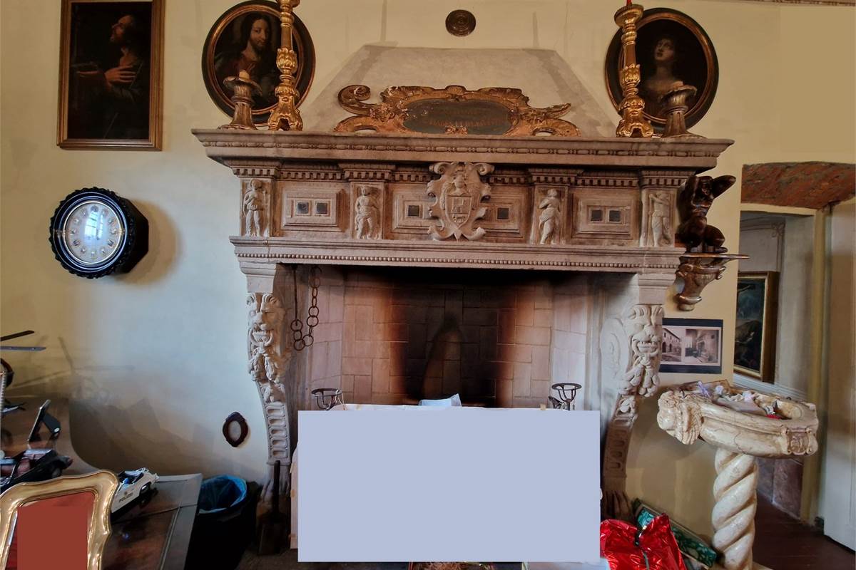 VENDESI VILLA QUATTROCENTESCA