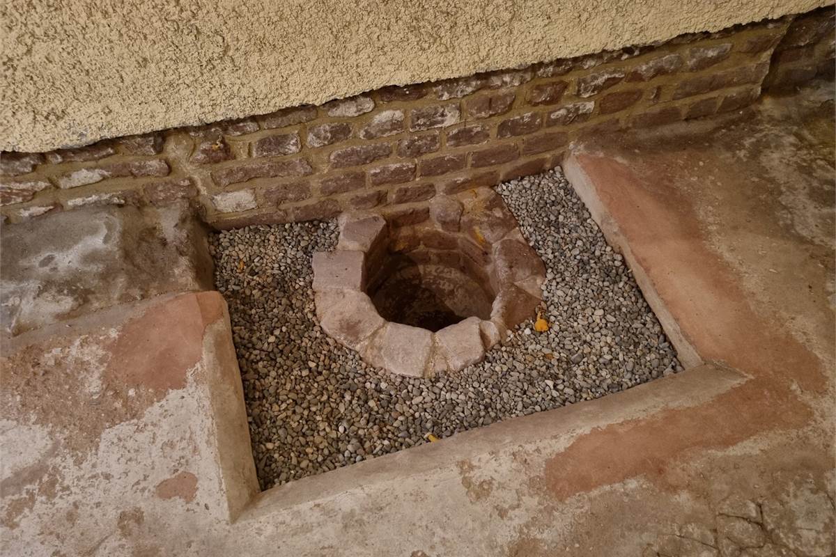 VENDESI VILLA QUATTROCENTESCA