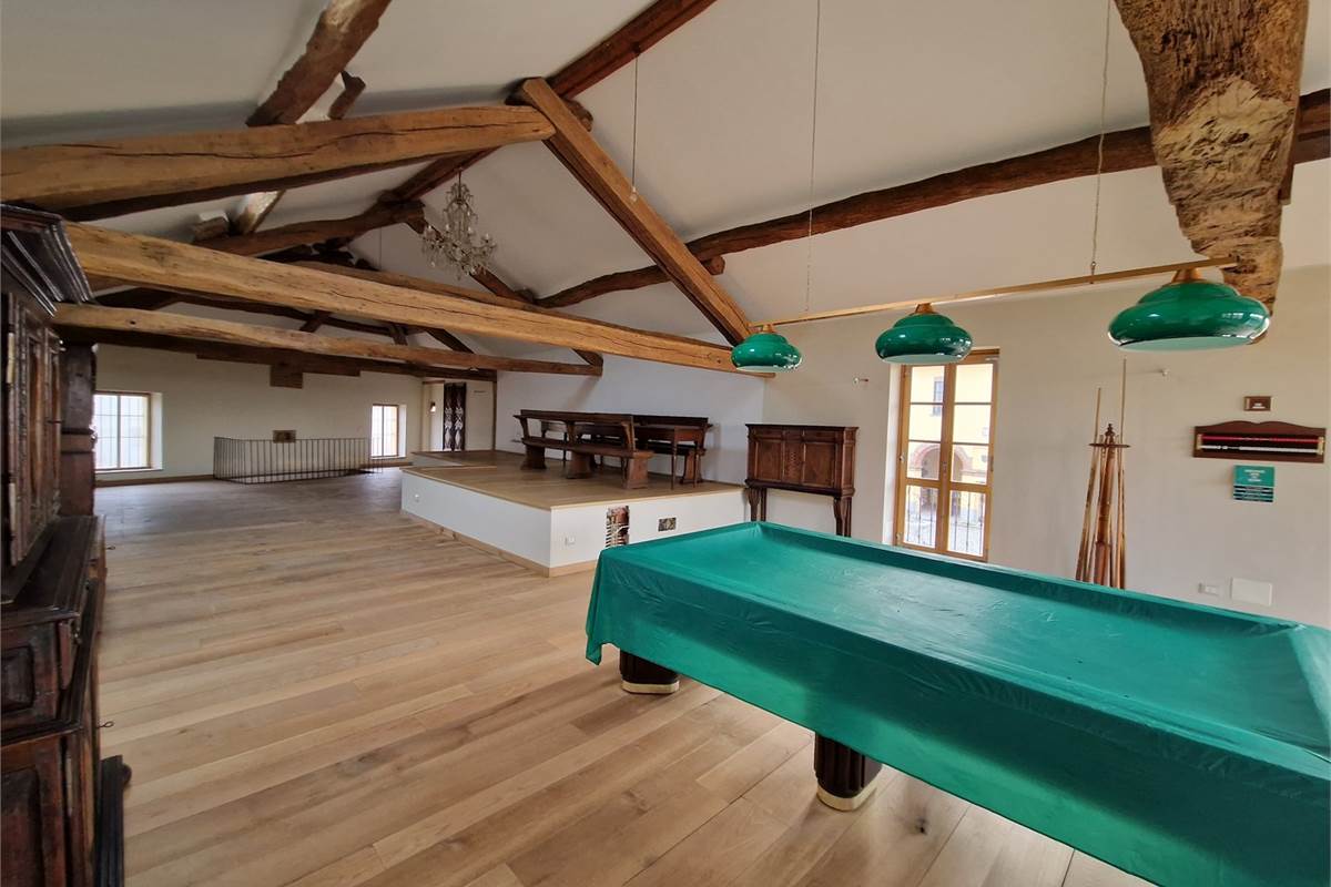 VENDESI VILLA QUATTROCENTESCA