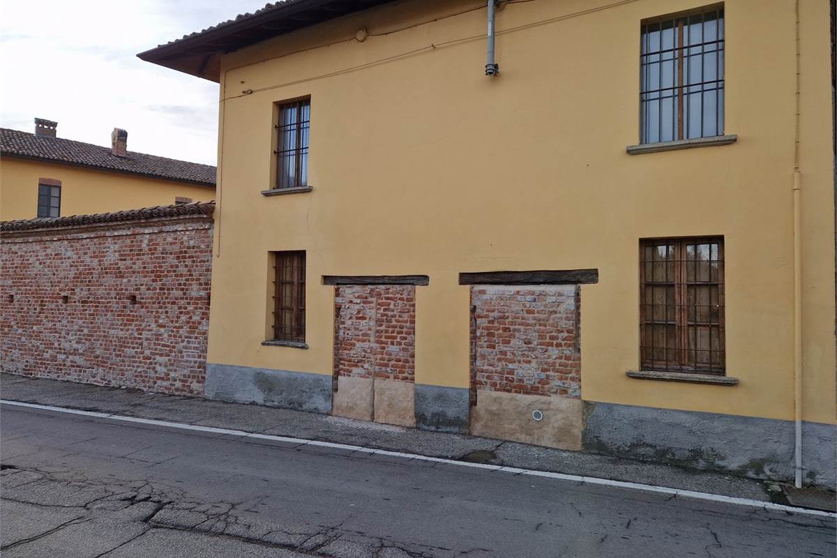 VENDESI VILLA QUATTROCENTESCA