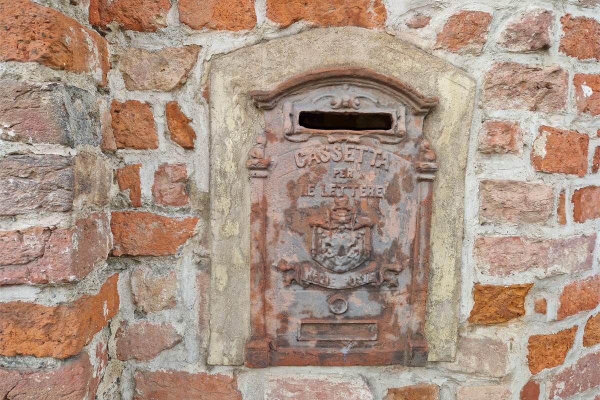 VENDESI VILLA QUATTROCENTESCA