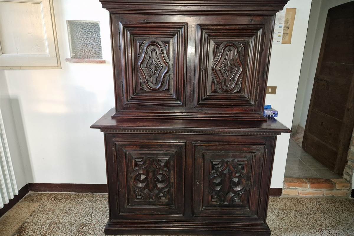 VENDESI VILLA QUATTROCENTESCA