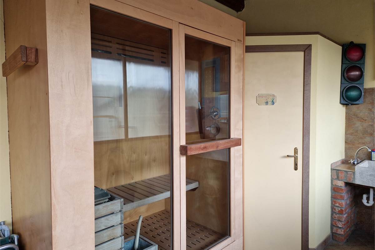 VENDESI VILLA QUATTROCENTESCA