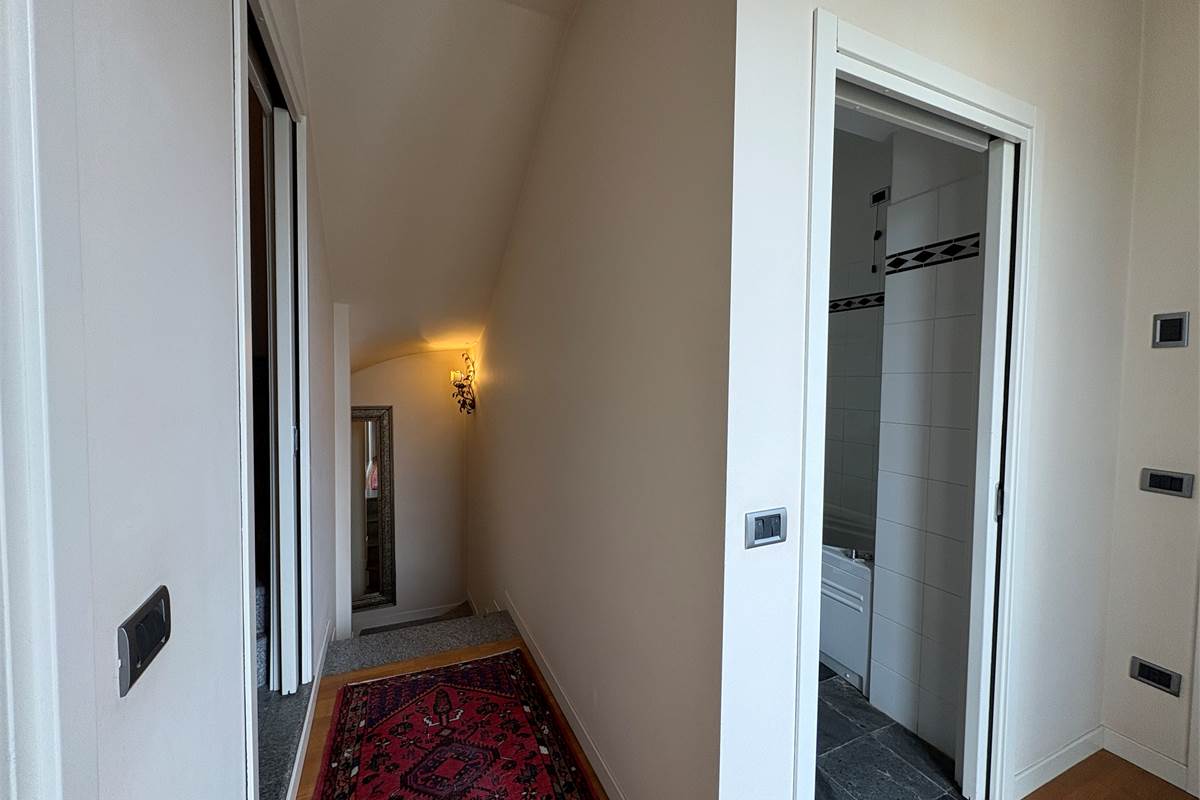 Casa indipendente a Marnate